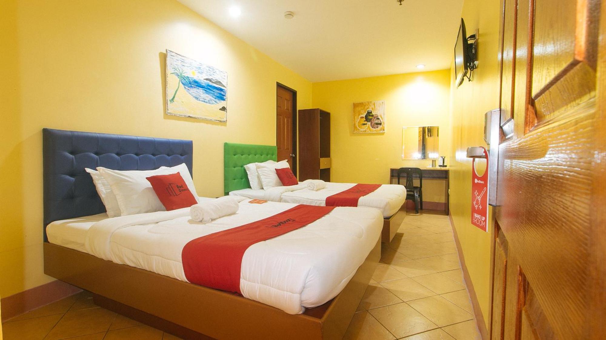Reddoorz At Comfy Inn Ermita Manila Exterior foto